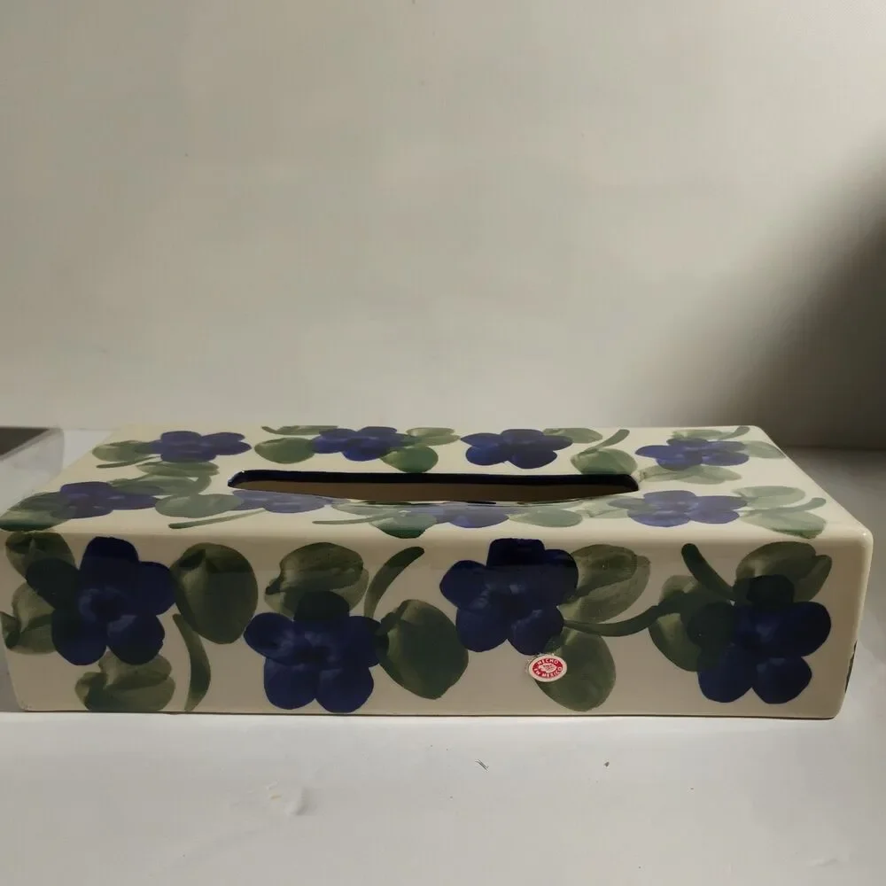 Beautiful “Made in Mexico” Talavera style KLEENEX Pottery /Ceramic 10